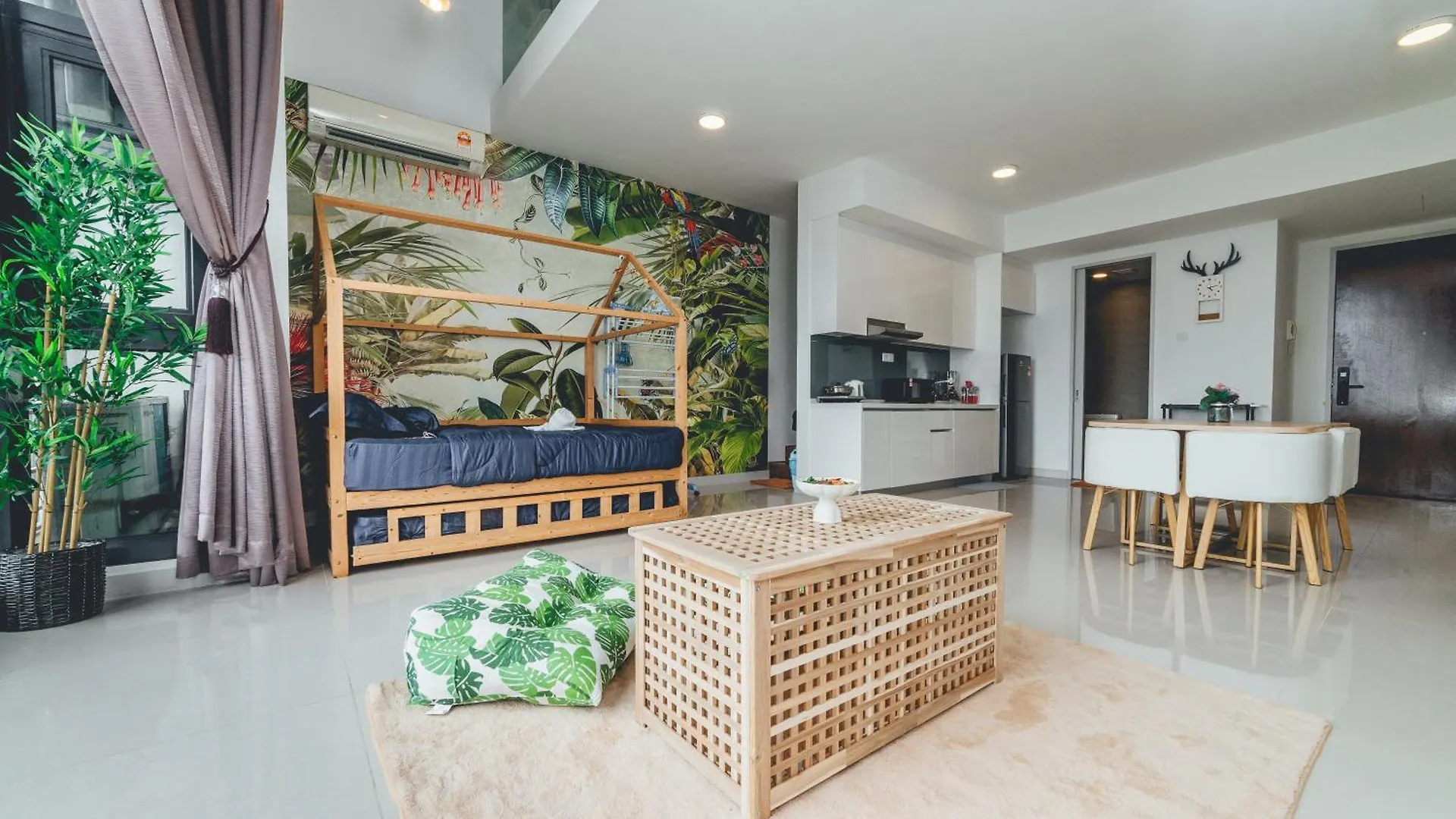 아파트 Bora Residence Verdure Duplex Luxe 3Pax 2 Bathroom By Our Stay 조호르 바루